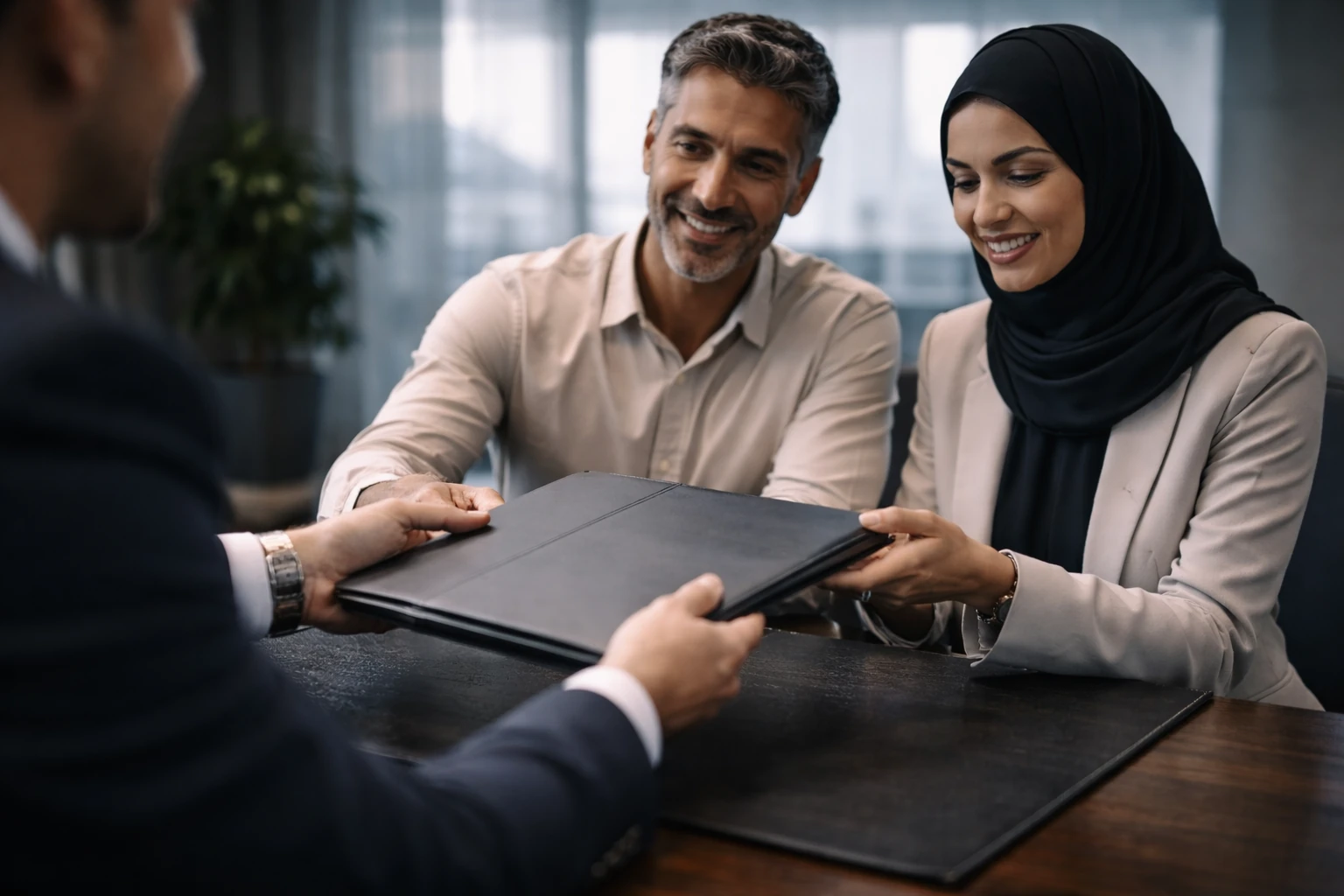 UAE visa consultant explaining timelines, document lists, and next steps for hiring, family visas, or renewals in Dubai. Elan Business Solution.